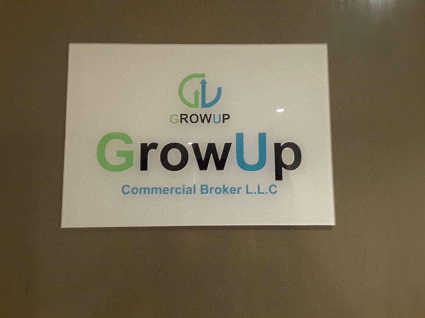HiDubai-business-grow-up-commercial-broker-b2b-services-business-consultation-services-hor-al-anz-east-dubai-2