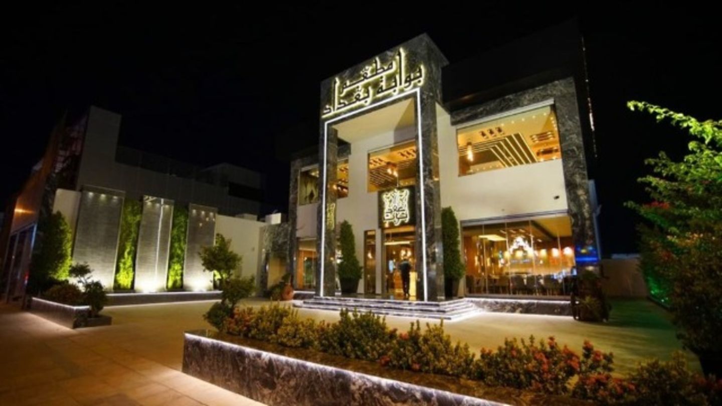 HiDubai-business-bawabat-baghdad-restaurant-food-beverage-restaurants-bars-umm-suqeim-2-dubai