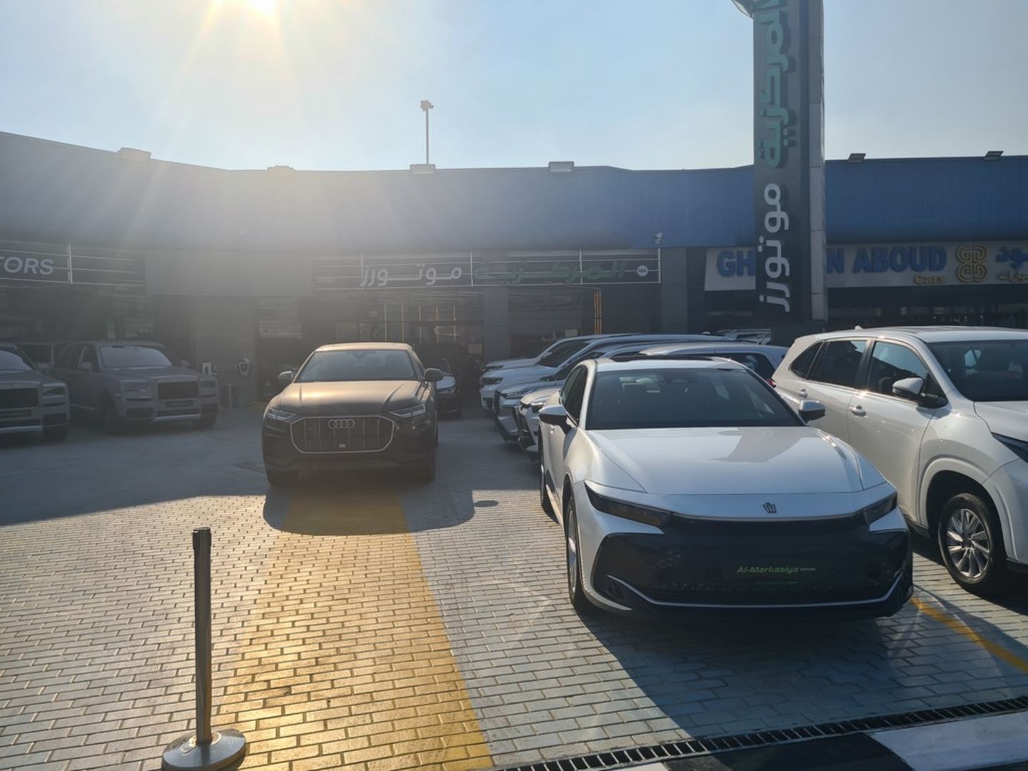 HiDubai-business-al-markaziya-motors-trading-transport-vehicle-services-used-car-dealers-ras-al-khor-industrial-3-dubai