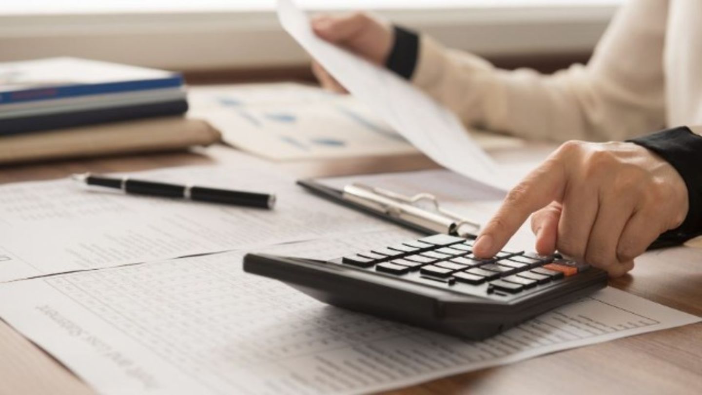 HiDubai-business-hibooks-finance-legal-accounting-services-al-quoz-3-dubai