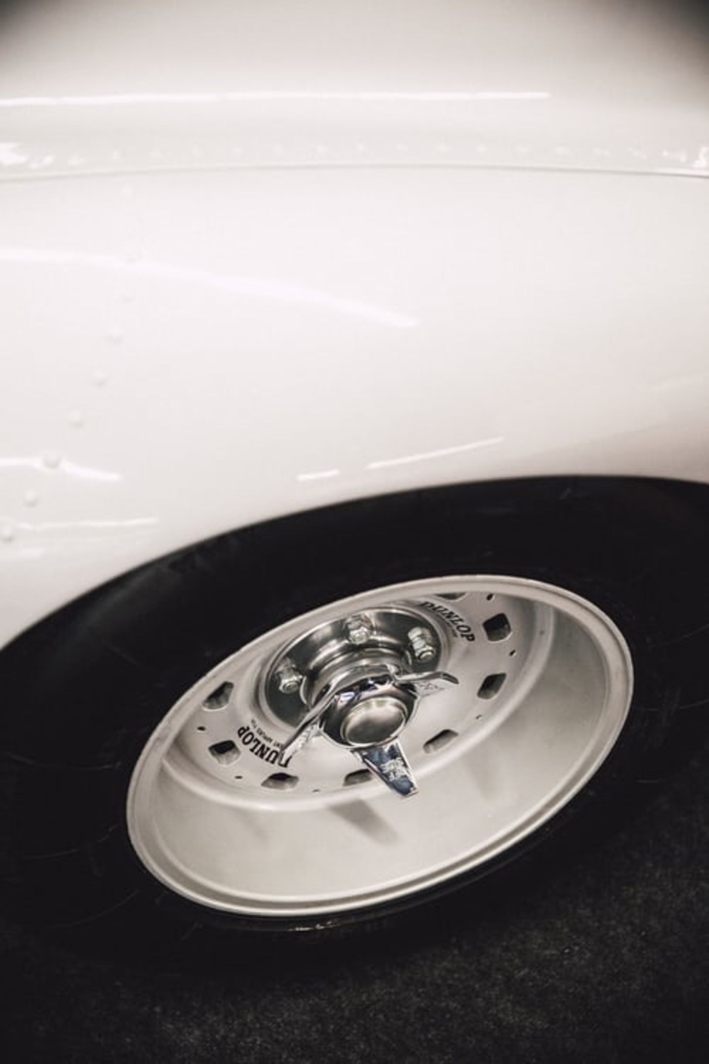 HiDubai-business-noor-al-badr-car-accessories-trading-transport-vehicle-services-auto-spare-parts-accessories-hor-al-anz-dubai