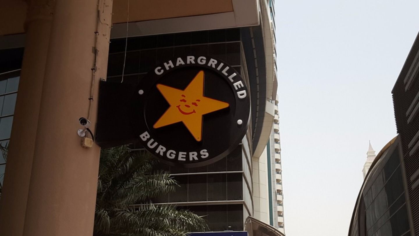 HiDubai-business-hardees-food-beverage-restaurants-bars-sheikh-zayed-road-2-trade-centre-2-dubai-2