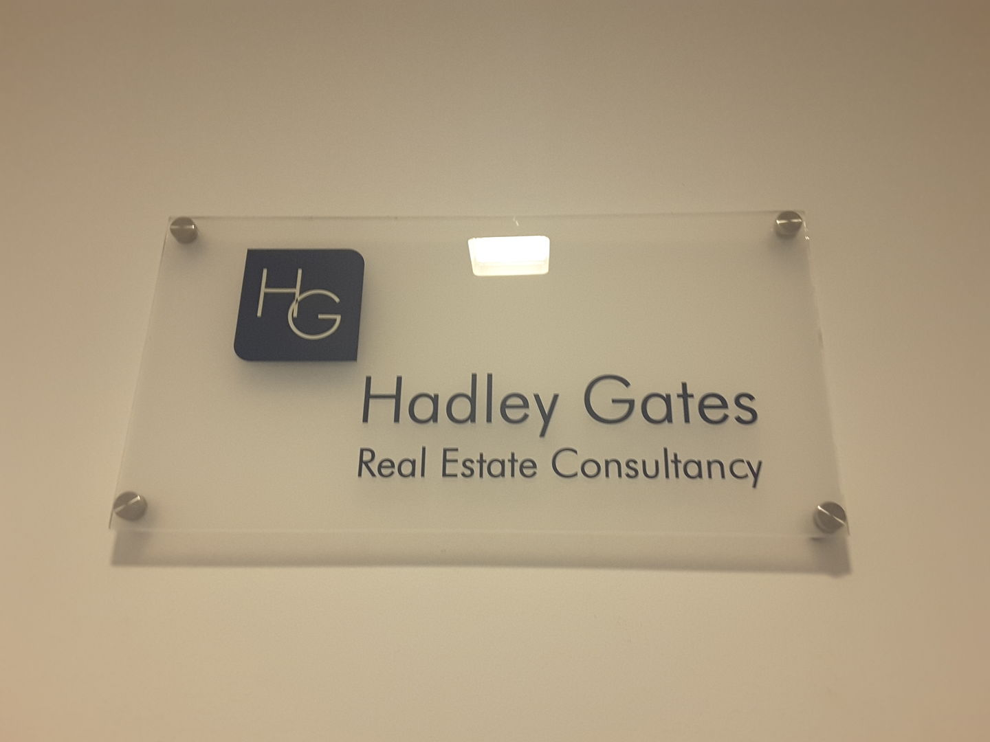 HiDubai-business-hadley-gates-real-estate-consultancy-housing-real-estate-real-estate-agencies-al-barsha-1-dubai