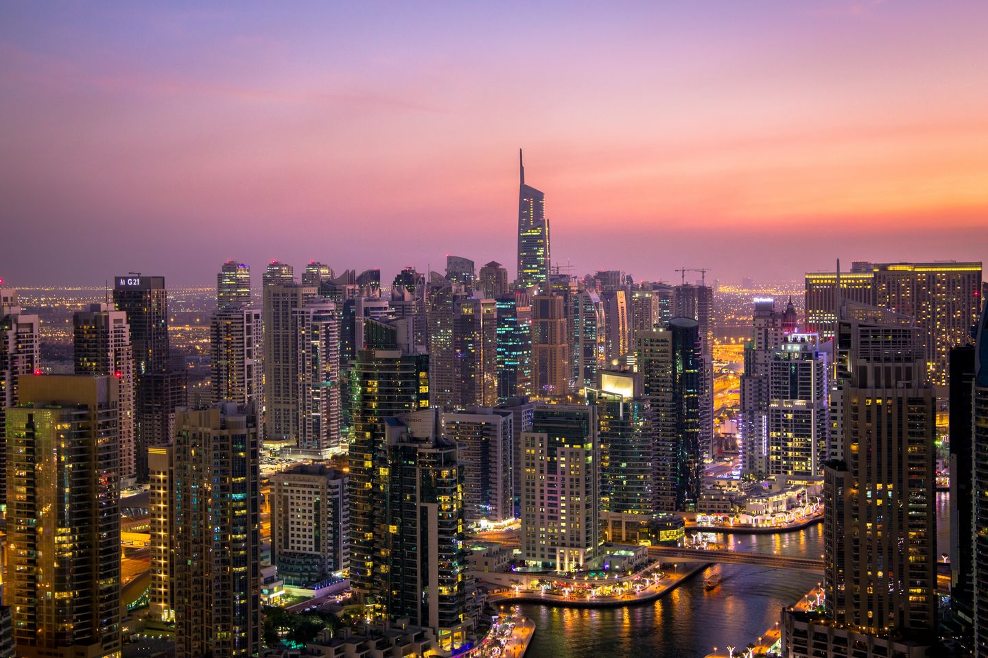 Al Mutwakel(Real Estate Agencies) in Al Karama, Dubai HiDubai