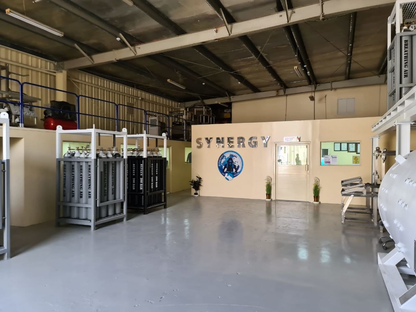 HiDubai-business-synergy-innovative-diving-equipment-trading-b2b-services-distributors-wholesalers-al-qusais-industrial-1-dubai