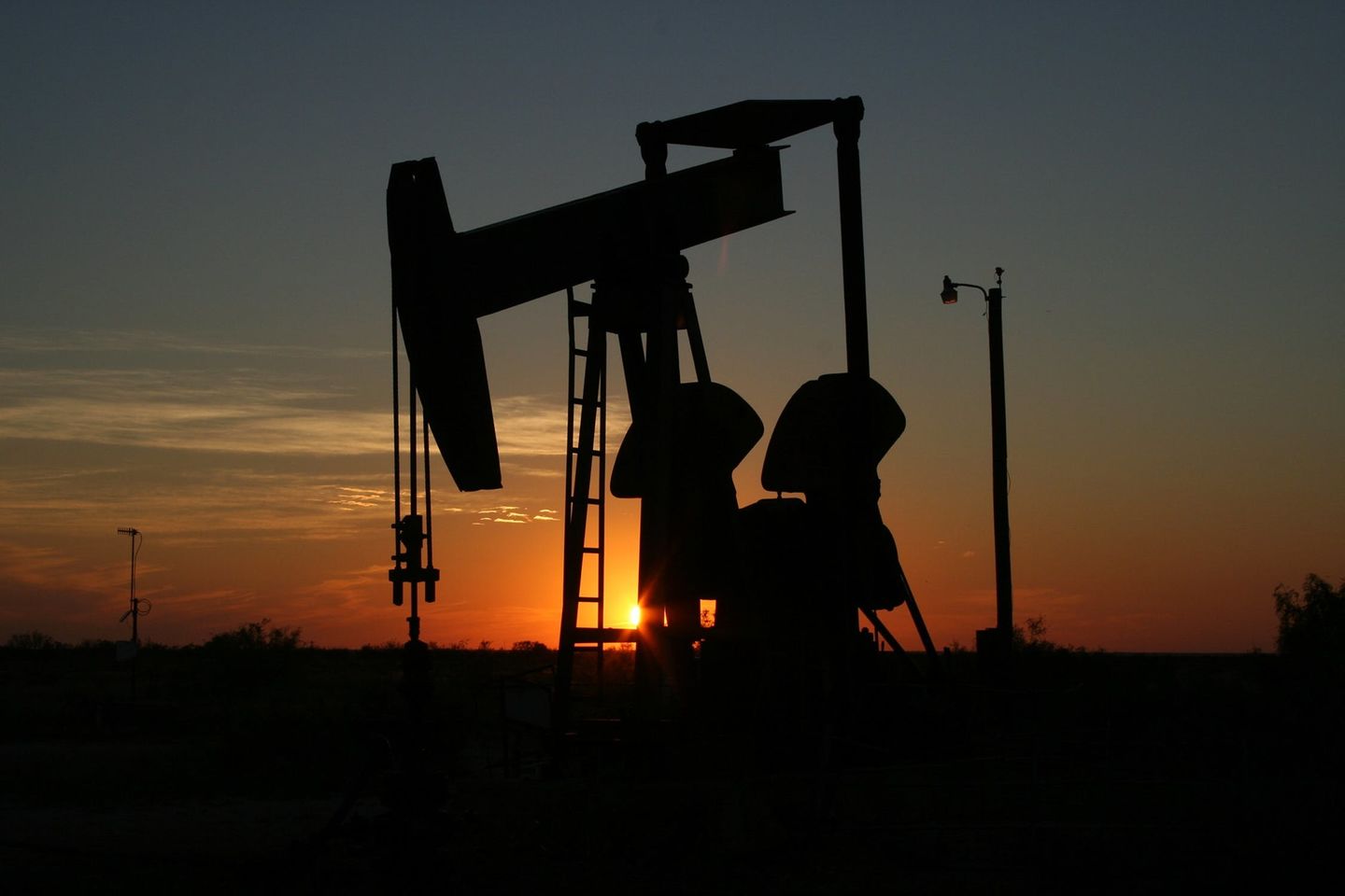 HiDubai-business-petro-allied-company-construction-heavy-industries-oil-gas-companies-trade-centre-1-dubai-2