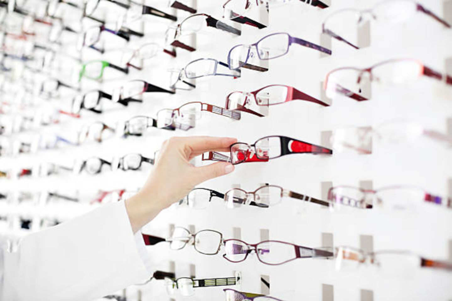 HiDubai-business-marina-optics-shopping-watches-eyewear-business-bay-dubai