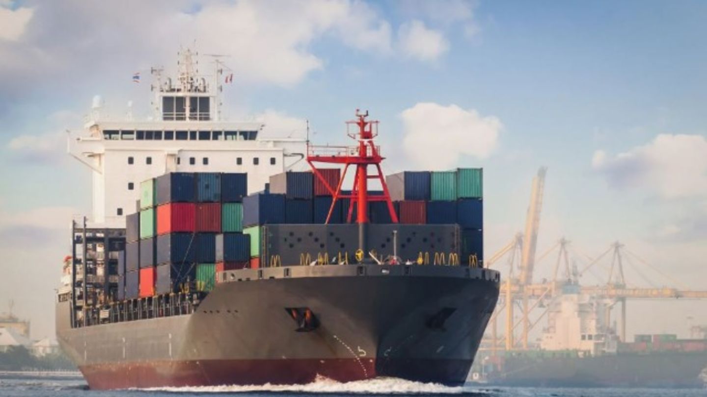 HiDubai-business-scanwell-logistics-shipping-logistics-sea-cargo-services-al-khabaisi-dubai