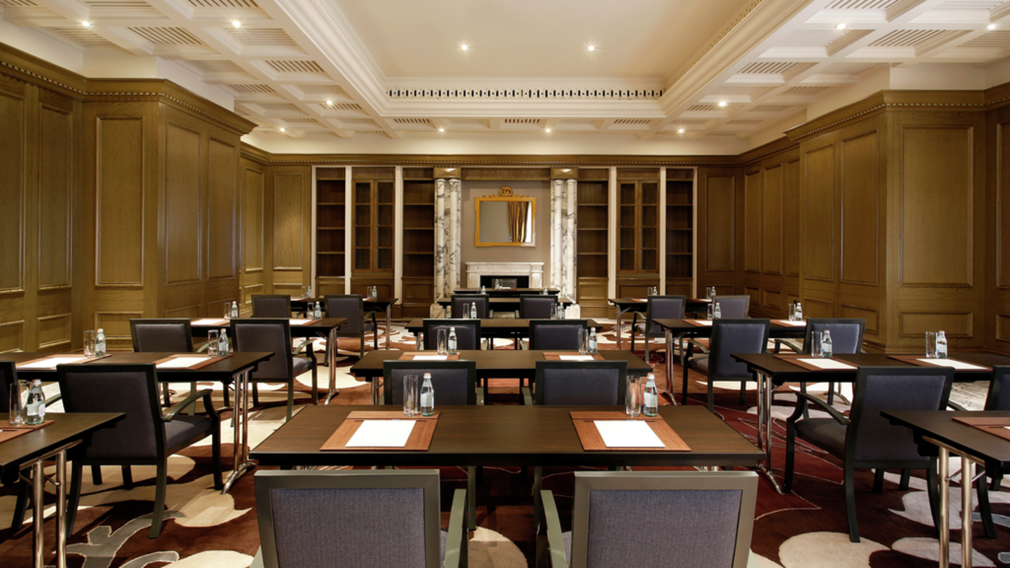 HiDubai-business-iris-meeting-room-leisure-culture-events-festivals-business-bay-dubai