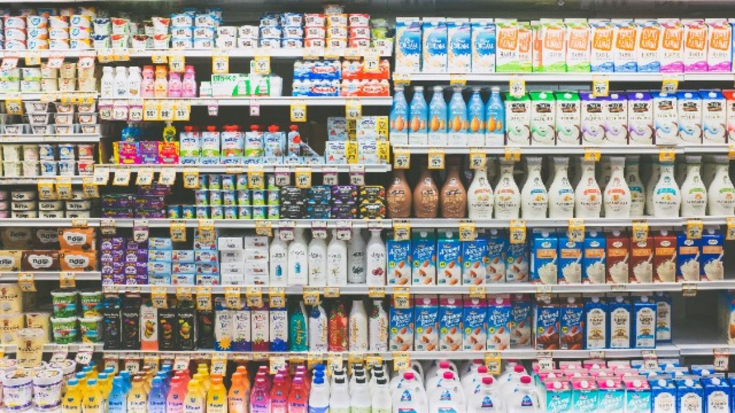 HiDubai-business-raawi-almadina-mini-mart-shopping-supermarkets-hypermarkets-grocery-stores-al-satwa-dubai