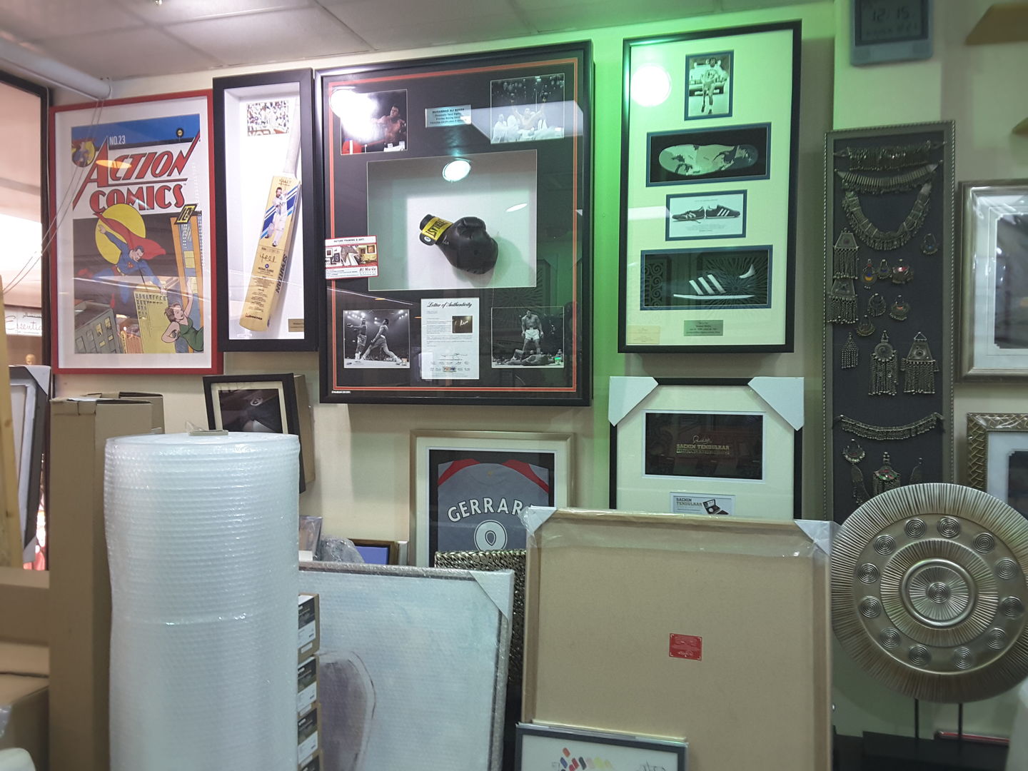 HiDubai-business-al-warda-gallery-shopping-art-craft-products-jumeirah-1-dubai-2