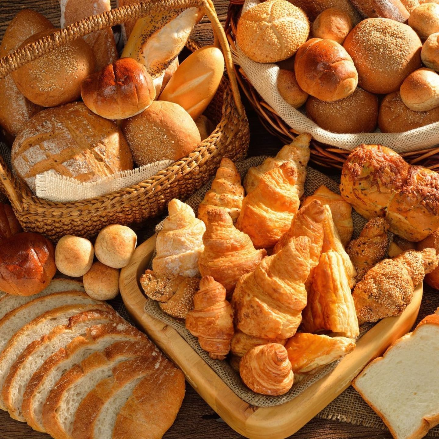 HiDubai-business-la-francaise-boulangerie-bakery-food-beverage-bakeries-desserts-sweets-umm-suqeim-3-dubai