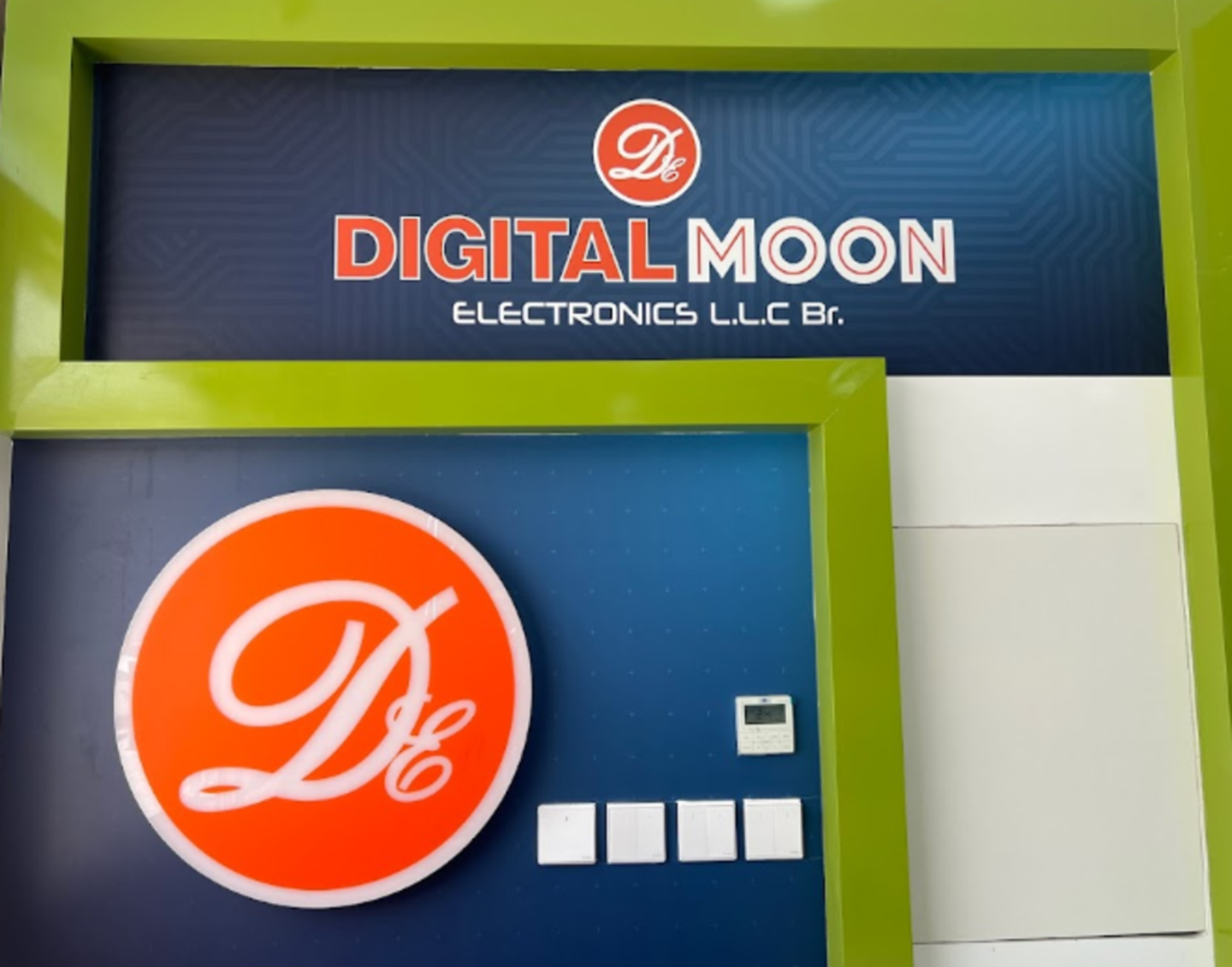 HiDubai-business-digital-moon-electronics-shopping-consumer-electronics-wadi-al-safa-3-dubai