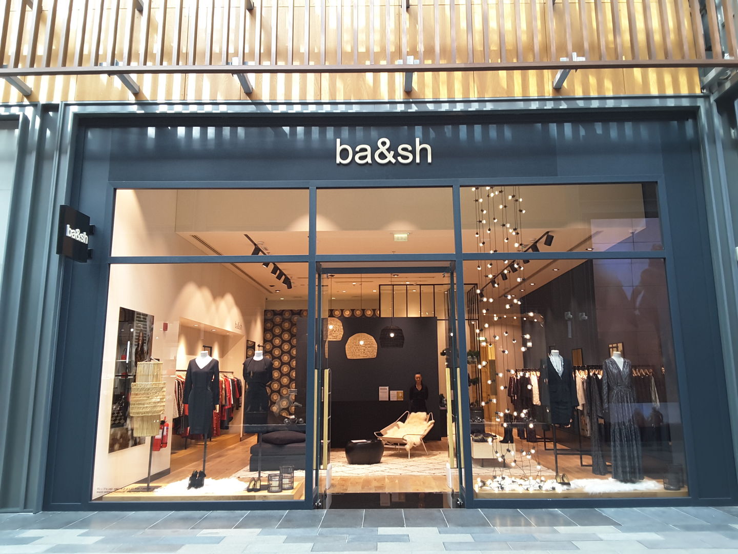 HiDubai-business-ba-sh-shopping-apparel-al-wasl-dubai-2