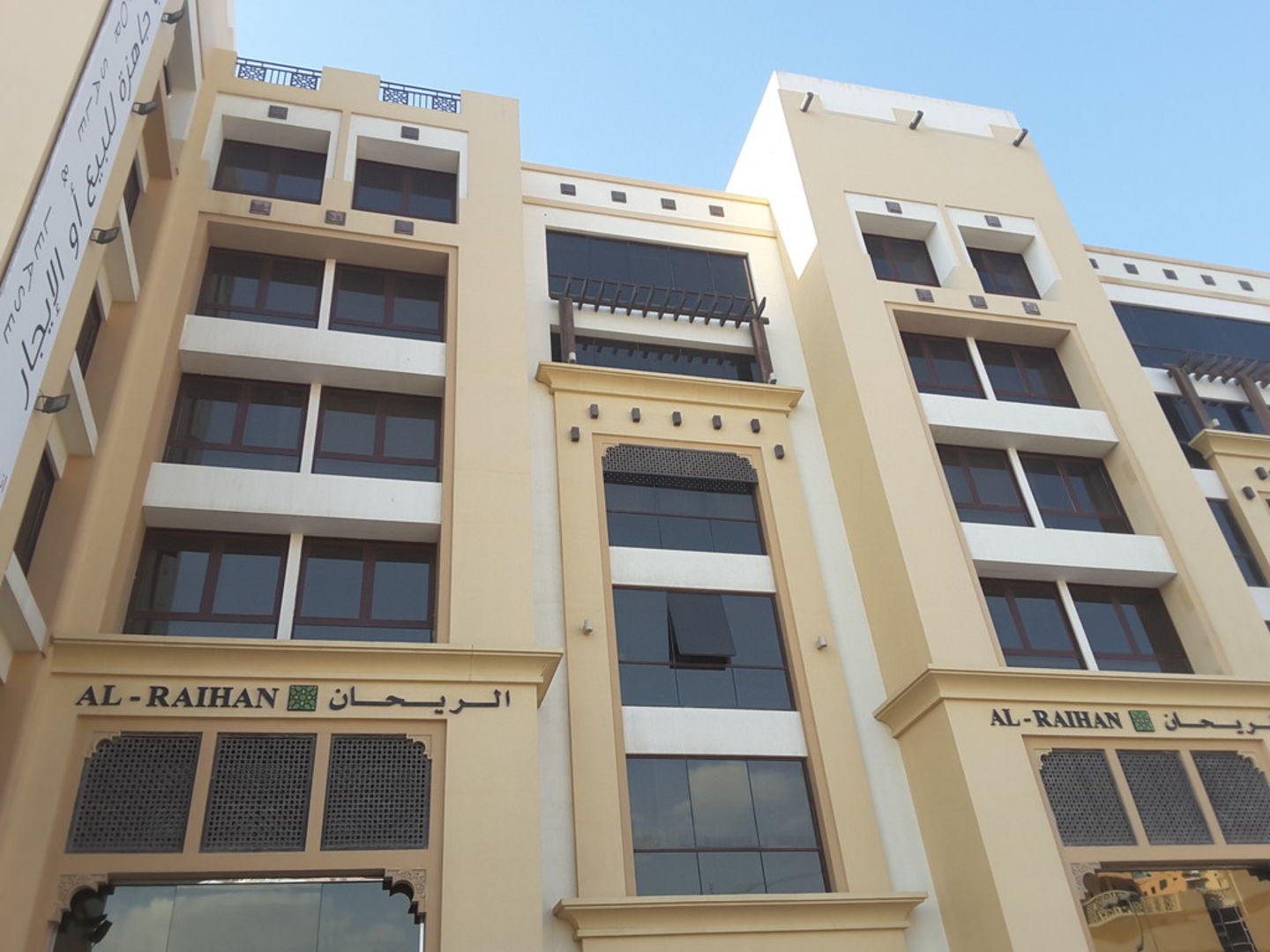 HiDubai-business-yas-cargo-services-shipping-logistics-sea-cargo-services-al-mamzar-dubai-2