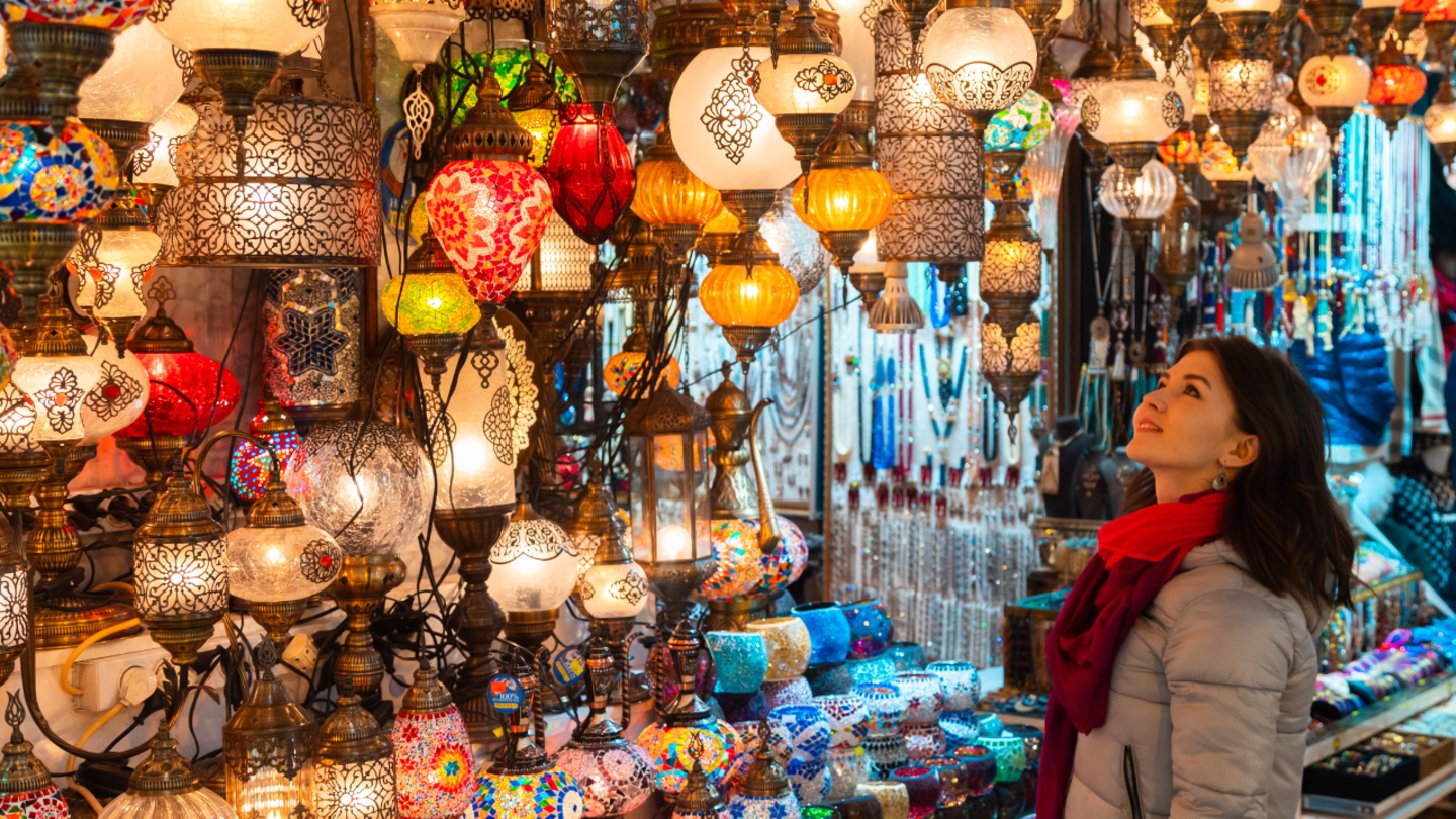 HiDubai-business-the-soukaee-gifts-trading-shopping-souvenirs-gifts-the-palm-jumeirah-nakhlat-jumeirah-dubai