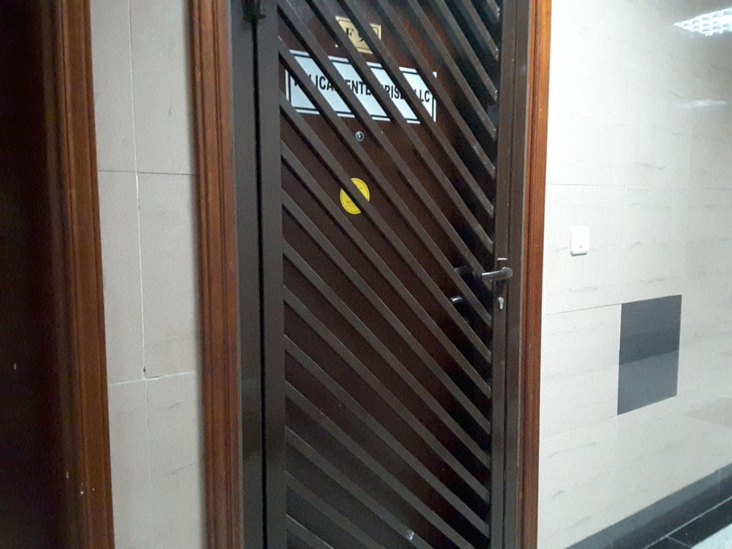 HiDubai-business-pelican-enterprises-b2b-services-distributors-wholesalers-al-fahidi-al-souq-al-kabeer-dubai