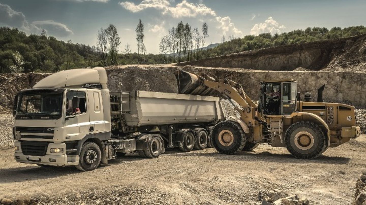 HiDubai-business-euro-mechanical-electrical-contracting-company-construction-heavy-industries-construction-renovation-umm-hurair-1-dubai-2