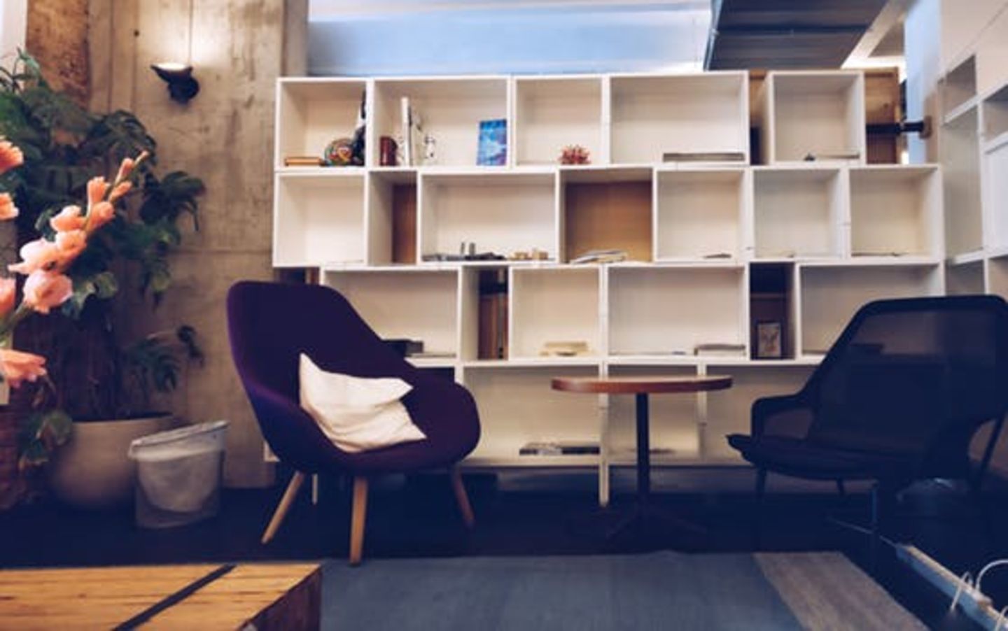 HiDubai-business-bw-furniture-manufacturing-b2b-services-manufacturing-dubai-investment-park-2-dubai