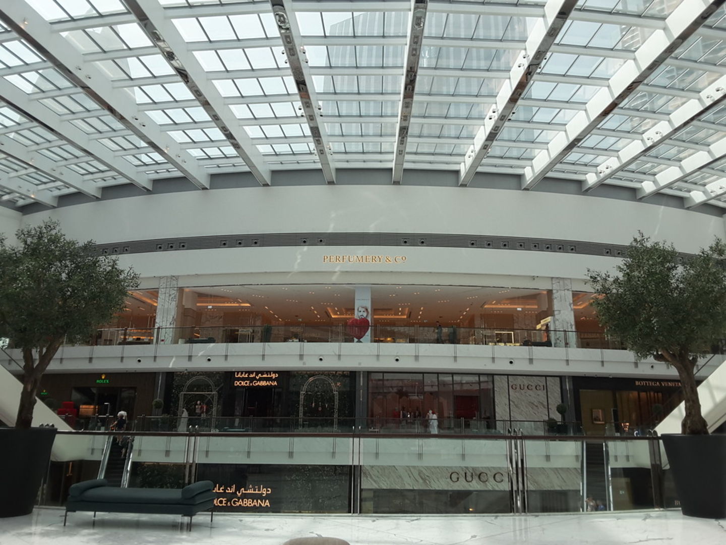 HiDubai-business-nashi-argan-shopping-beauty-cosmetics-stores-burj-khalifa-dubai