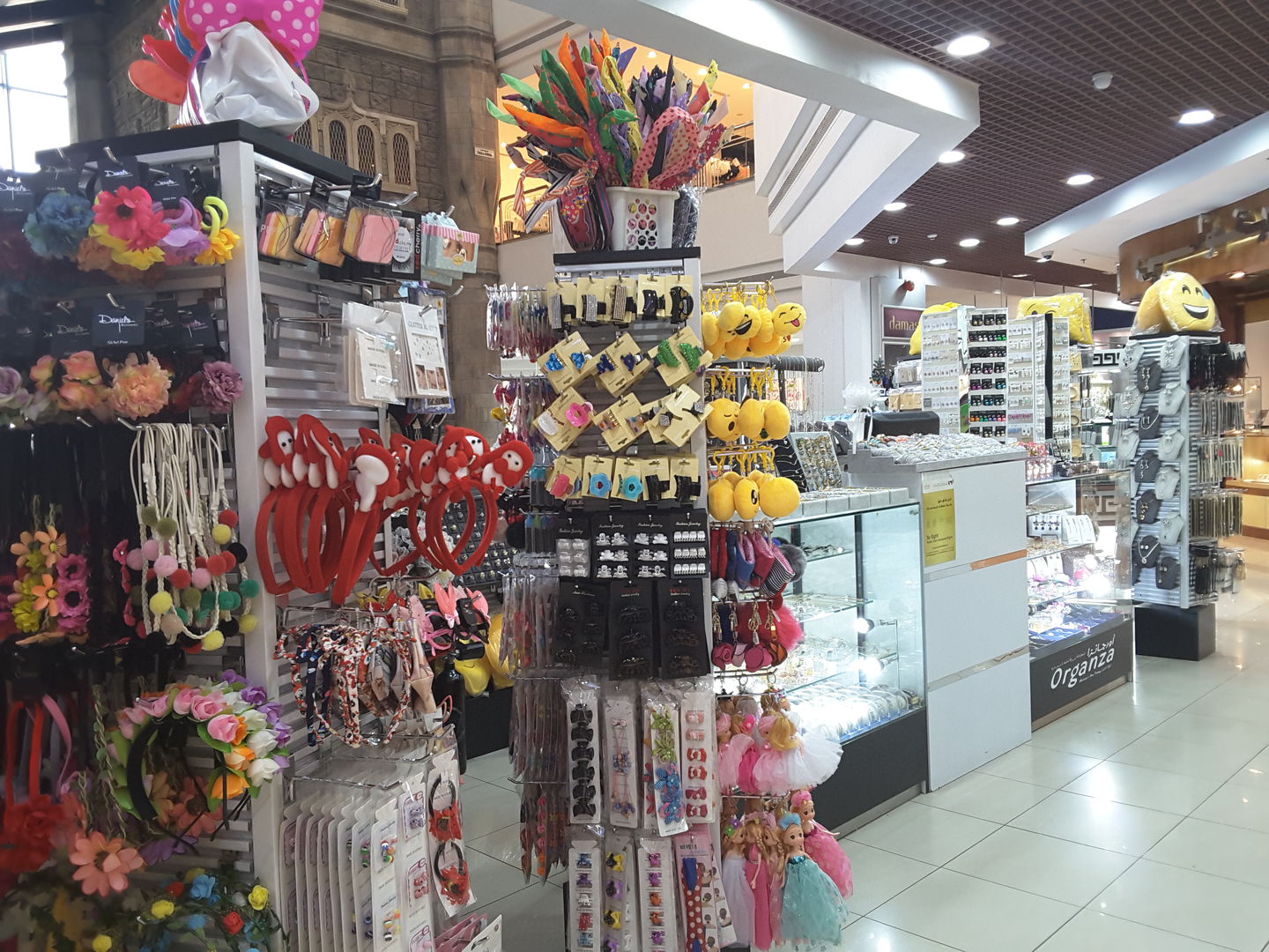 HiDubai-business-organza-shopping-fashion-accessories-oud-metha-dubai-2