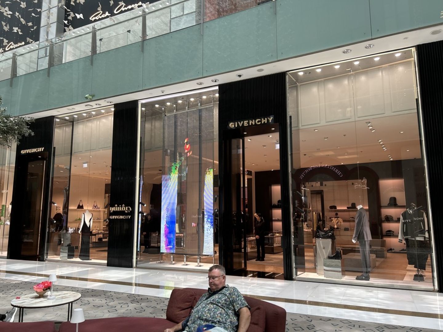 HiDubai-business-givenchy-shopping-fashion-accessories-burj-khalifa-dubai-3