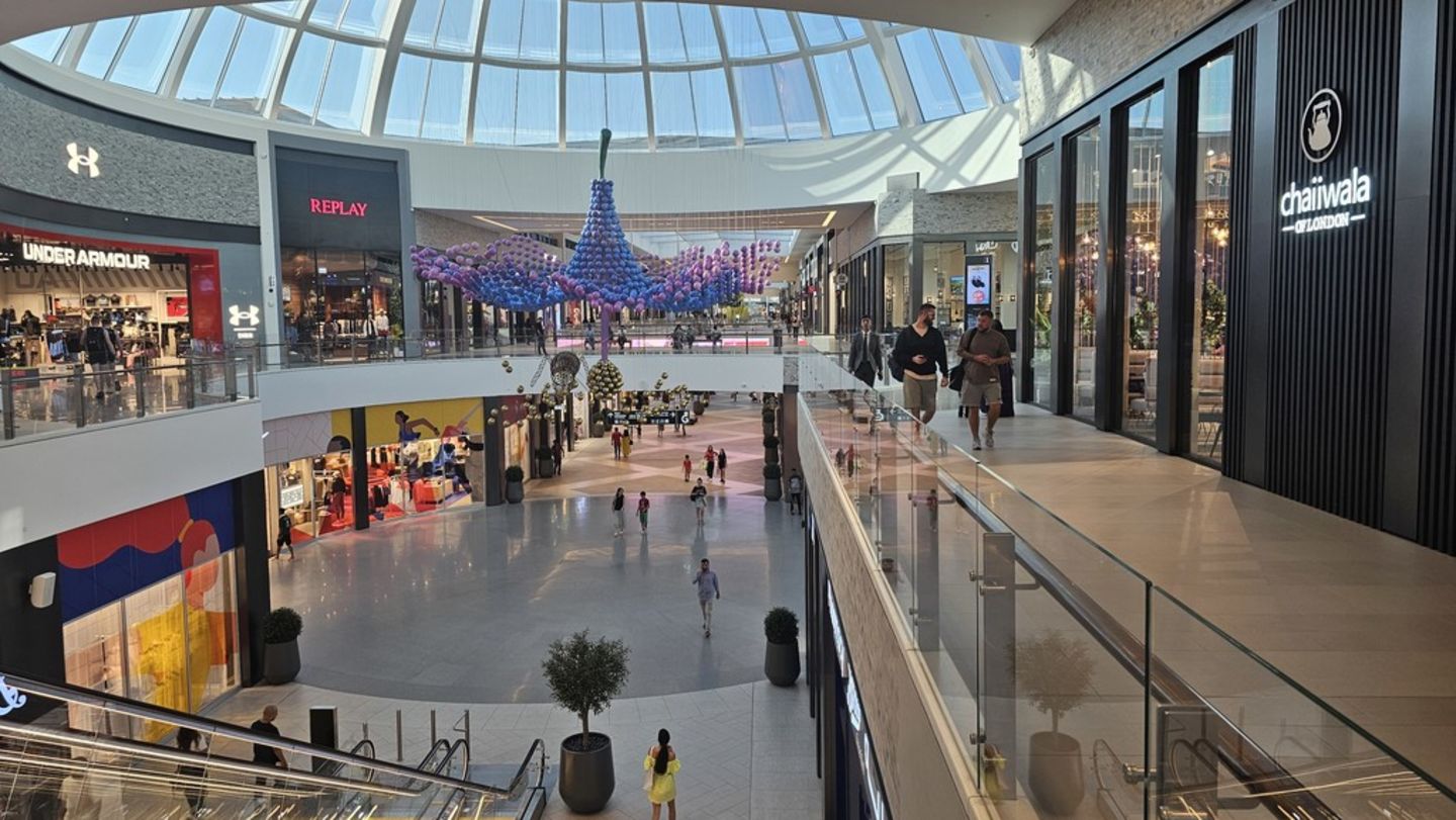 HiDubai-business-skechers-shopping-footwear-hadaeq-shaikh-mohammad-bin-rashid-dubai