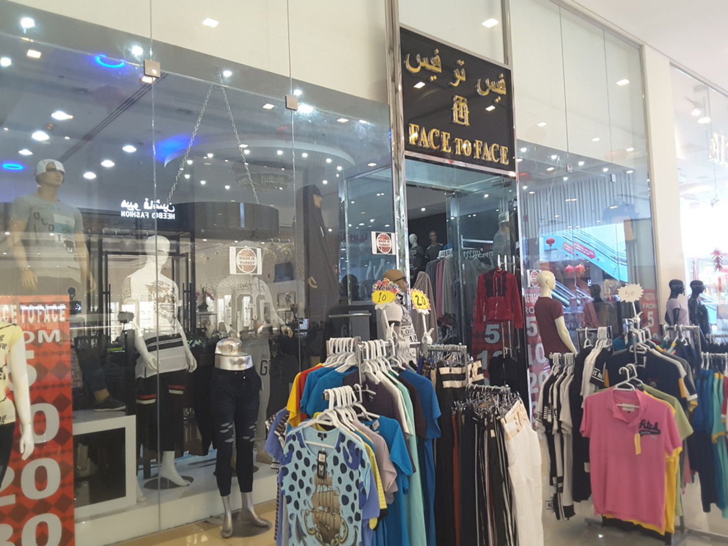 HiDubai-business-face-to-face-shopping-fashion-accessories-ras-al-khor-dubai-2