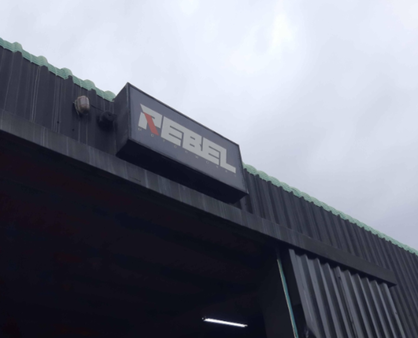 HiDubai-business-rebel-motor-works-transport-vehicle-services-auto-al-quoz-industrial-4-dubai