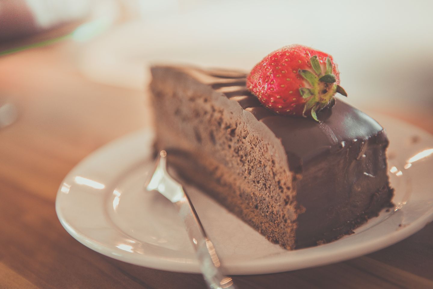 HiDubai-business-the-cake-shop-food-beverage-bakeries-desserts-sweets-mankhool-dubai-2