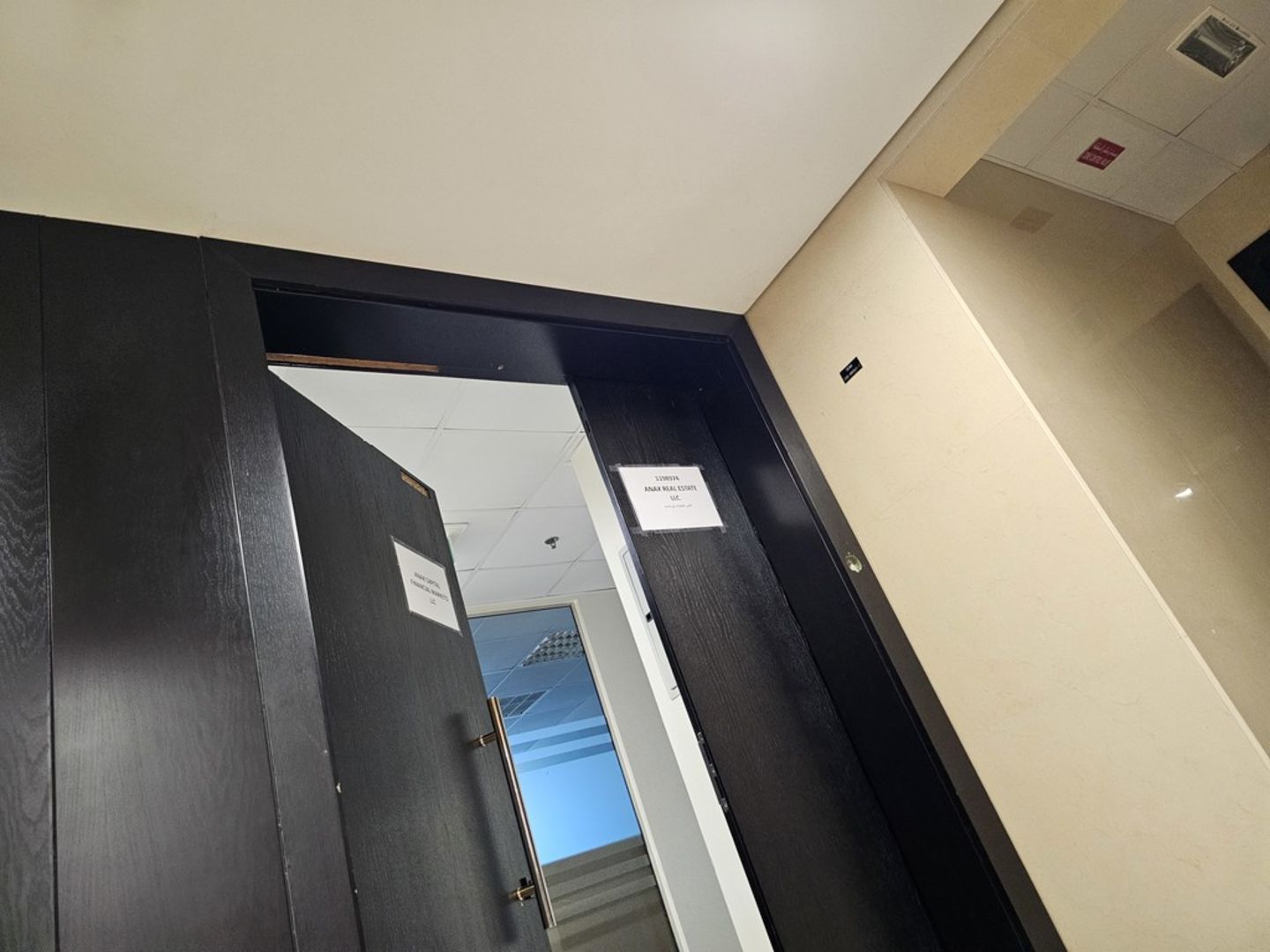 HiDubai-business-anax-capital-financial-markets-finance-legal-financial-services-trade-centre-1-dubai