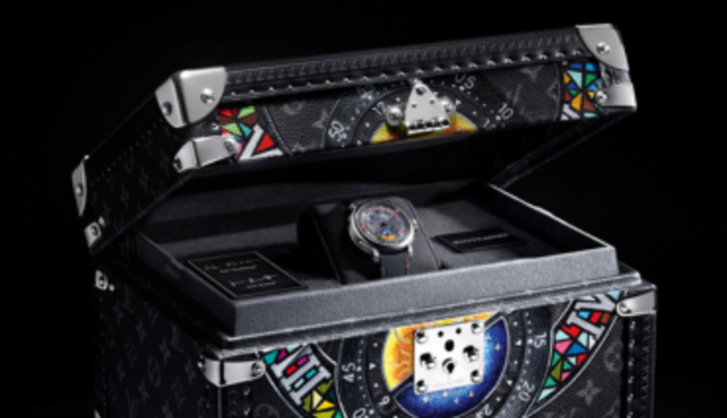 HiDubai-business-louis-vuitton-shopping-fashion-accessories-downtown-dubai-dubai