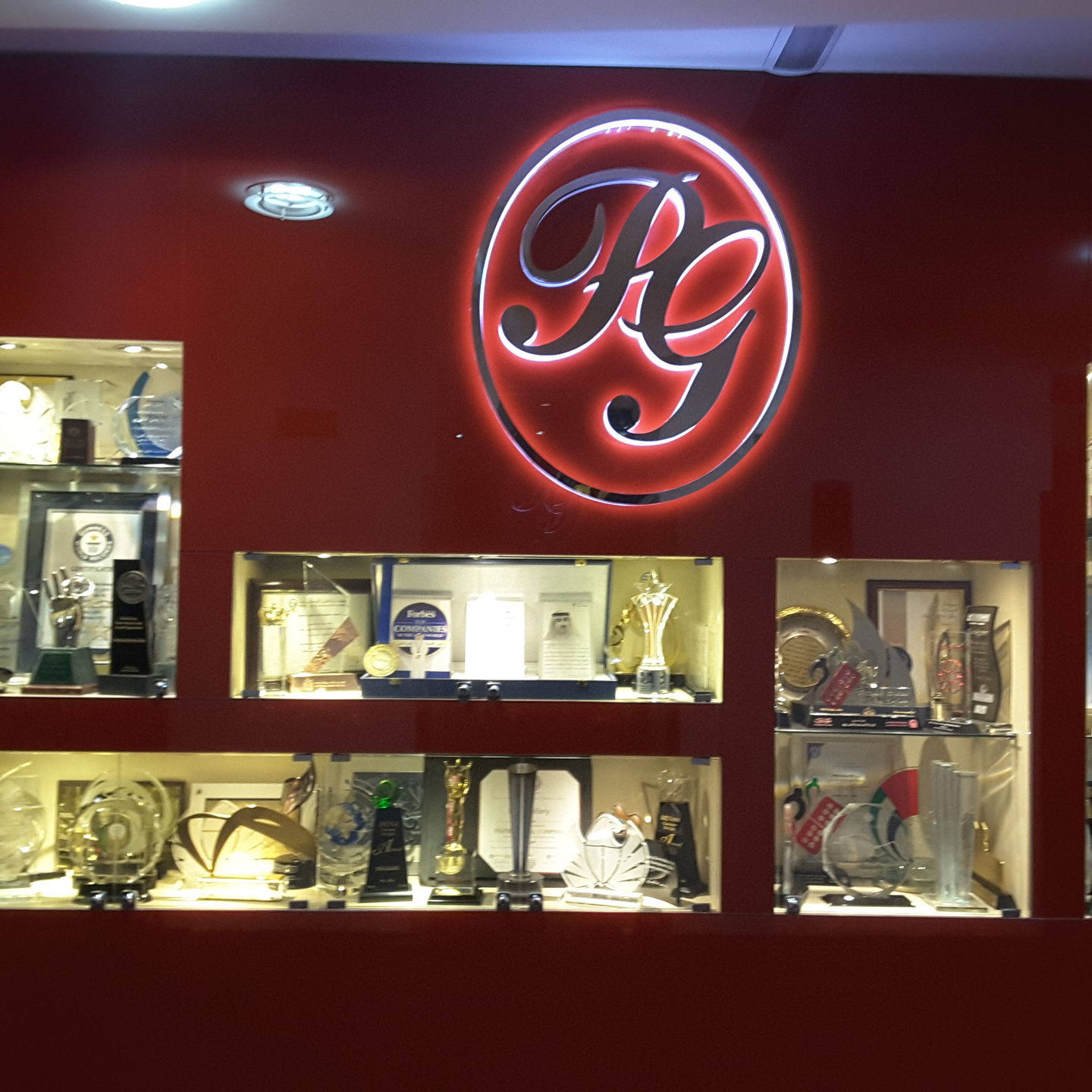 HiDubai-business-paris-gallery-head-office-b2b-services-distributors-wholesalers-al-nahda-1-dubai-2