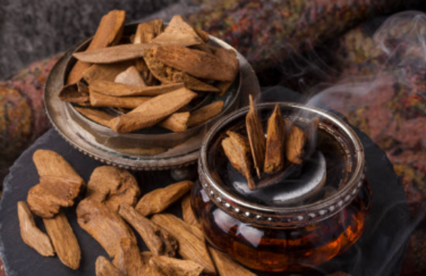 HiDubai-business-oud-al-malik-perfumes-and-cosmetics-trading-shopping-beauty-cosmetics-stores-ayal-nasir-dubai