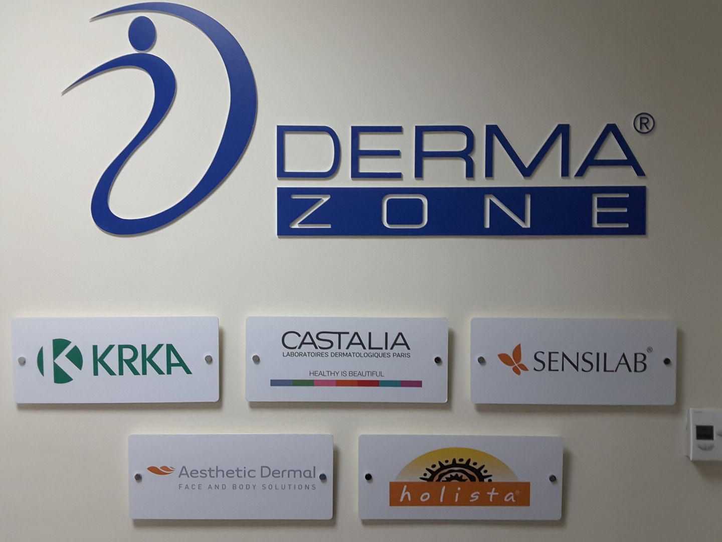 HiDubai-business-dermazone-b2b-services-distributors-wholesalers-business-bay-dubai-2