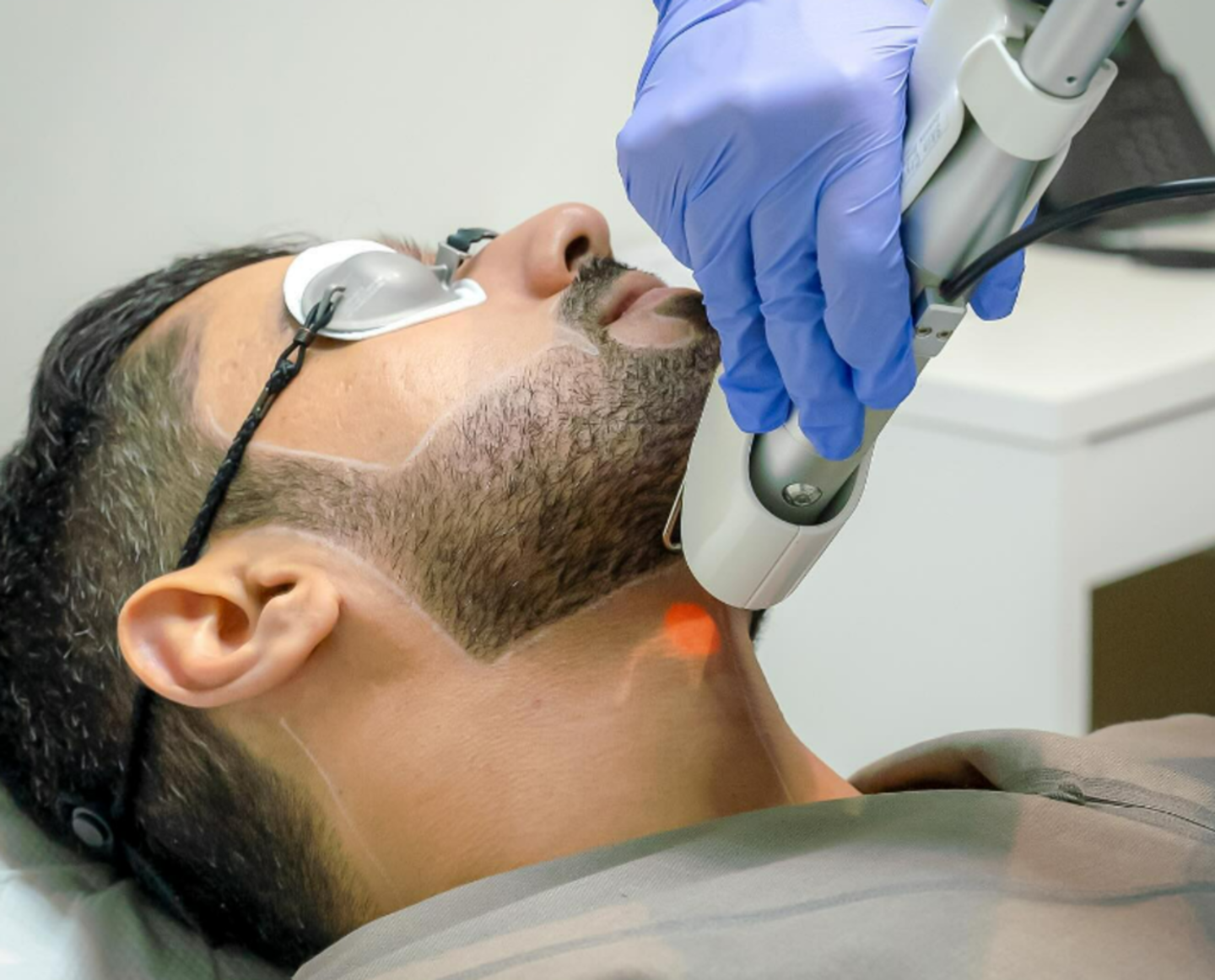 HiDubai-business-skinberry-clinic-beauty-wellness-health-specialty-clinics-al-khawaneej-2-dubai