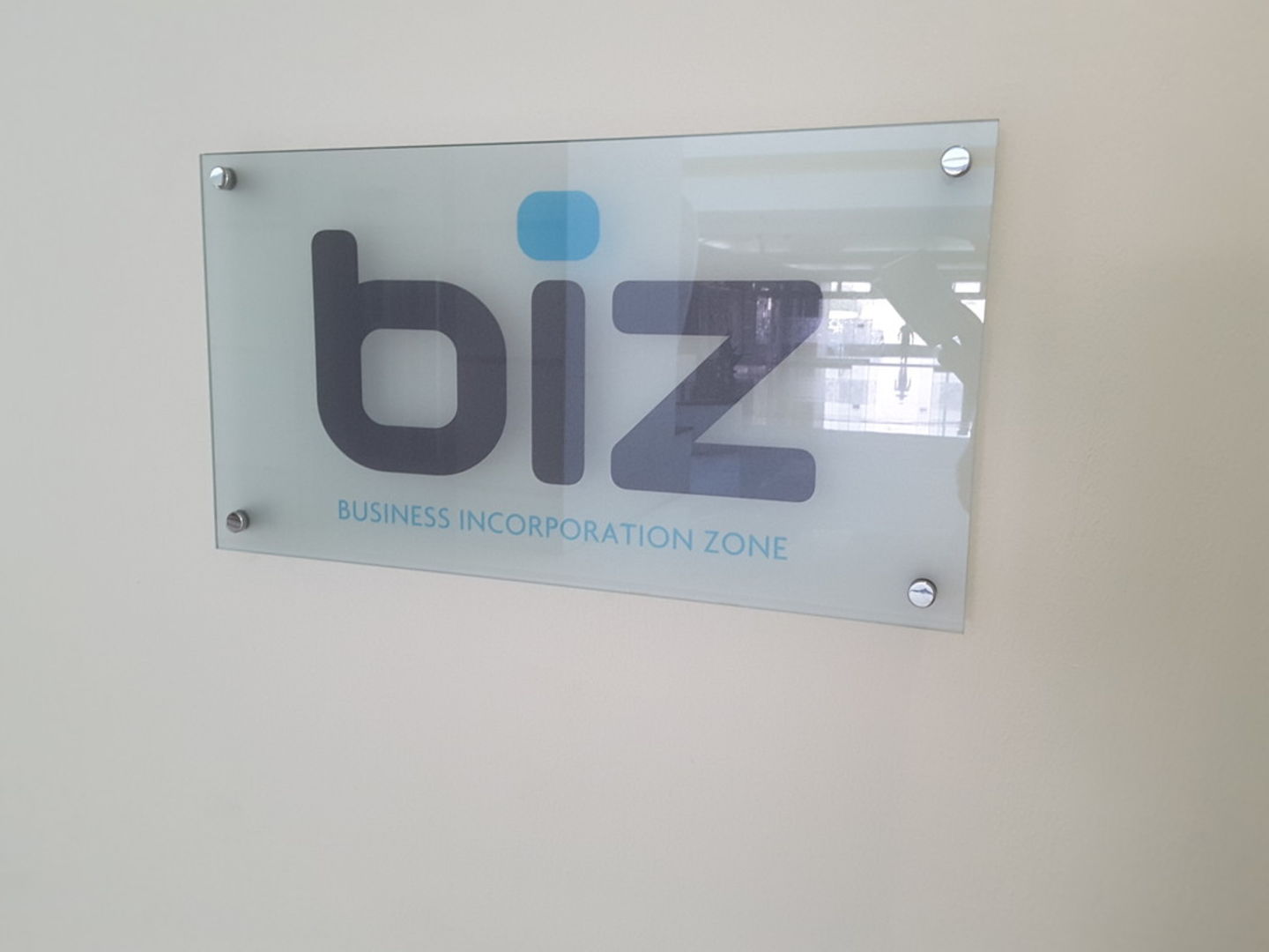 HiDubai-business-biz-finance-legal-legal-services-al-barsha-1-dubai-2