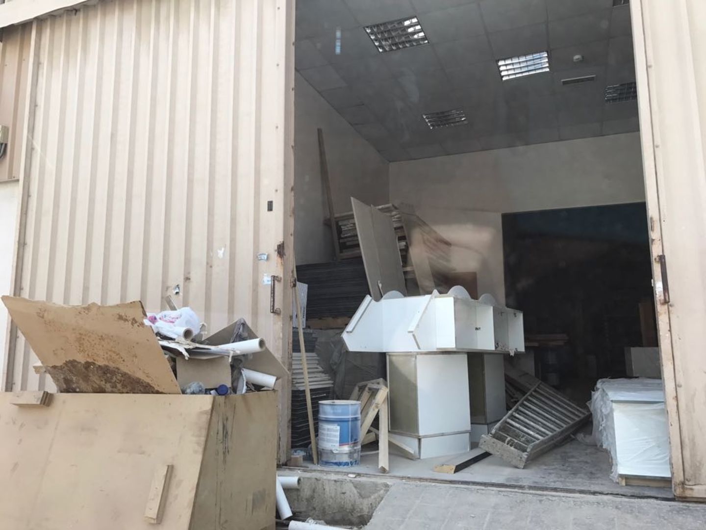 HiDubai-business-signature-fitouts-interior-decoration-home-interior-designers-architects-dubai-investment-park-1-dubai-2