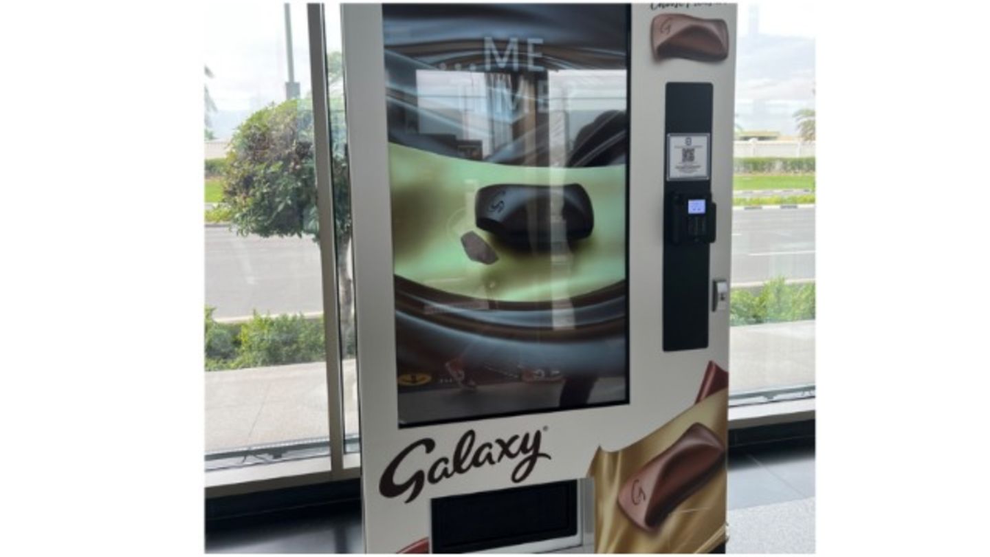 HiDubai-business-galaxy-vending-machine-shopping-vending-machines-naif-dubai