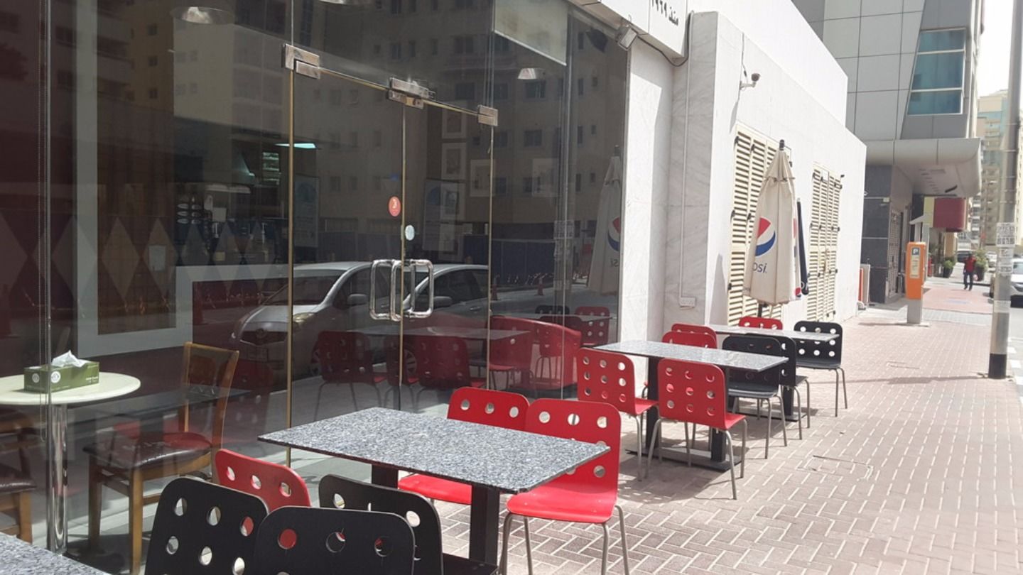 HiDubai-business-hannouf-beit-alsoujok-wa-alnakanek-restaurant-food-beverage-restaurants-bars-al-barsha-1-dubai-2