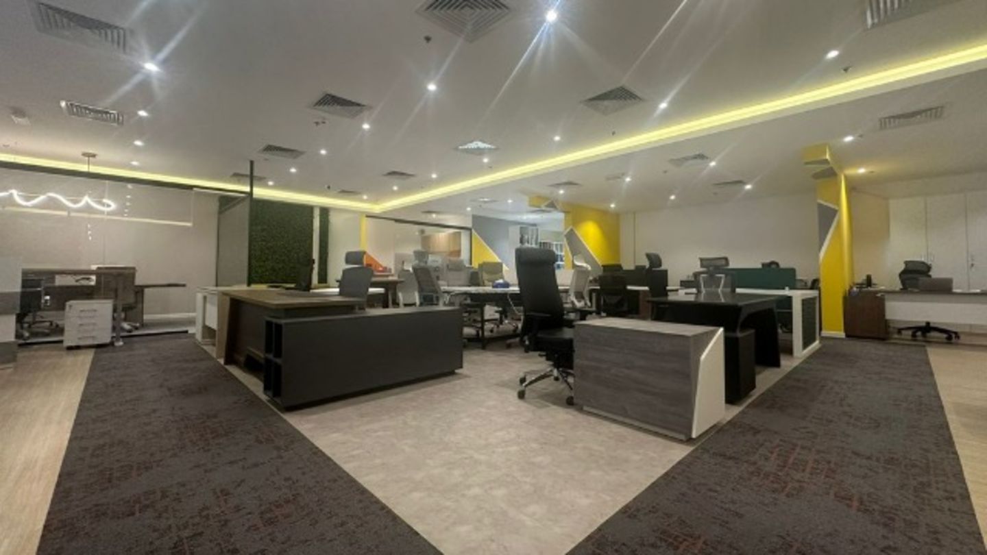 HiDubai-business-design-craft-office-furniture-b2b-services-office-furniture-plants-decor-al-quoz-industrial-1-dubai