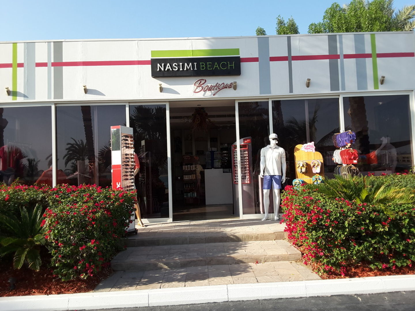 HiDubai-business-nasimi-beach-boutique-shopping-apparel-the-palm-jumeirah-nakhlat-jumeirah-dubai-5