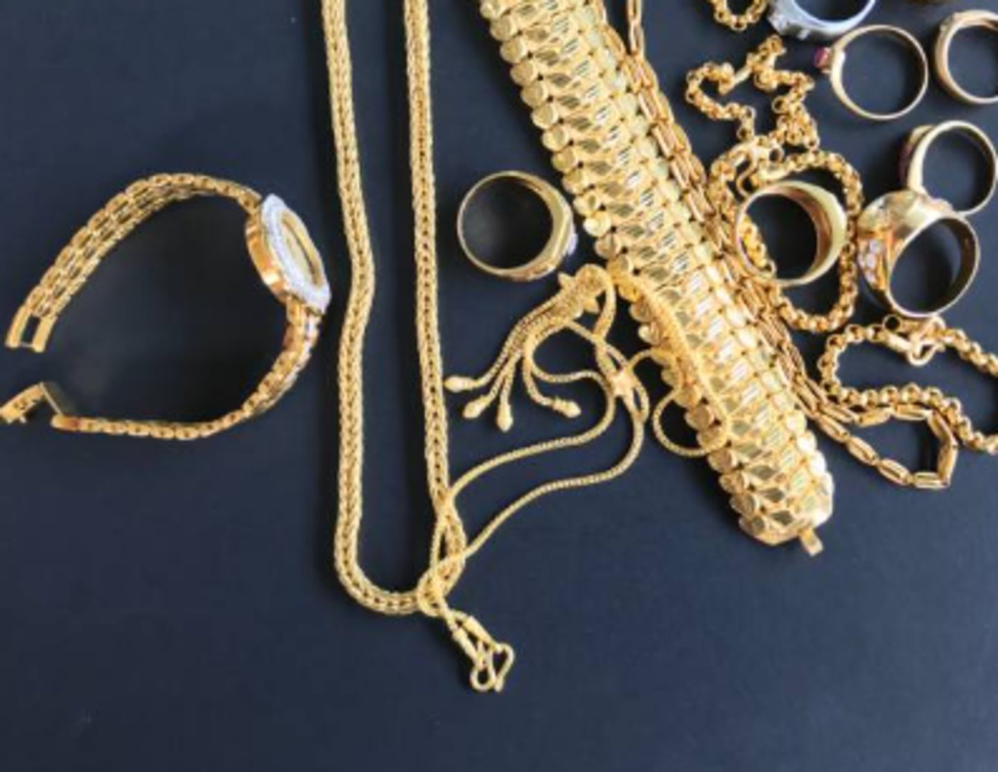HiDubai-business-fafa-creative-jewellery-trading-shopping-jewellery-precious-stones-al-daghaya-dubai