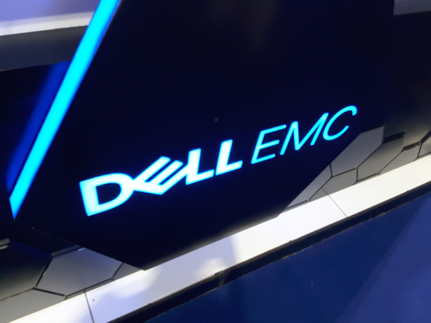 HiDubai-business-dell-emc-b2b-services-it-services-dubai-internet-city-al-sufouh-2-dubai-2