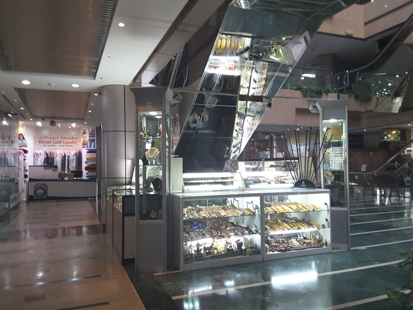 HiDubai-business-corundu-arts-trading-shopping-art-craft-products-al-muraqqabat-dubai-2