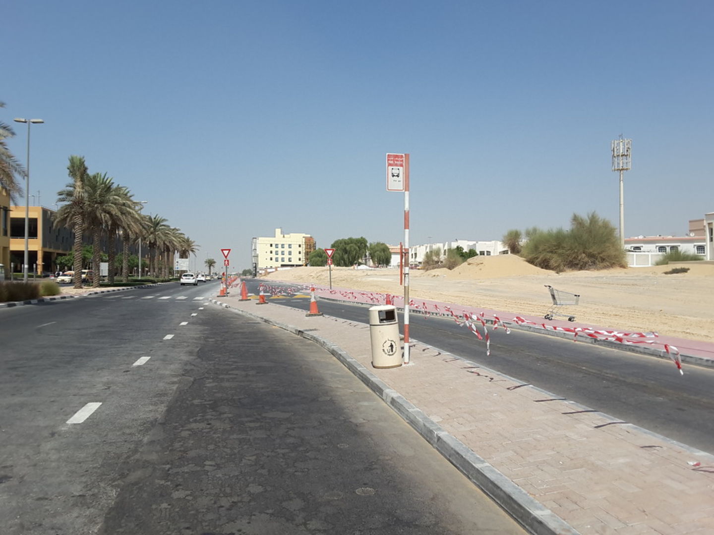 HiDubai-business-mirdiff-city-centre-2-bus-stop-transport-vehicle-services-public-transport-mirdif-dubai-2