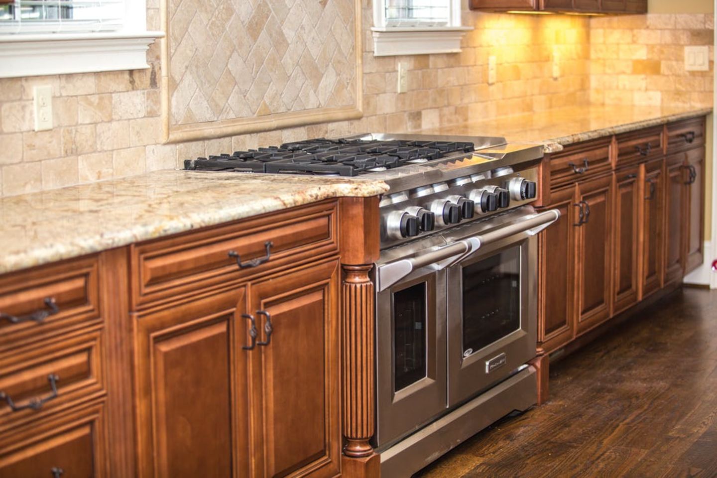 HiDubai-business-clikon-electronics-products-b2b-services-distributors-wholesalers-dubai-investment-park-1-dubai-2