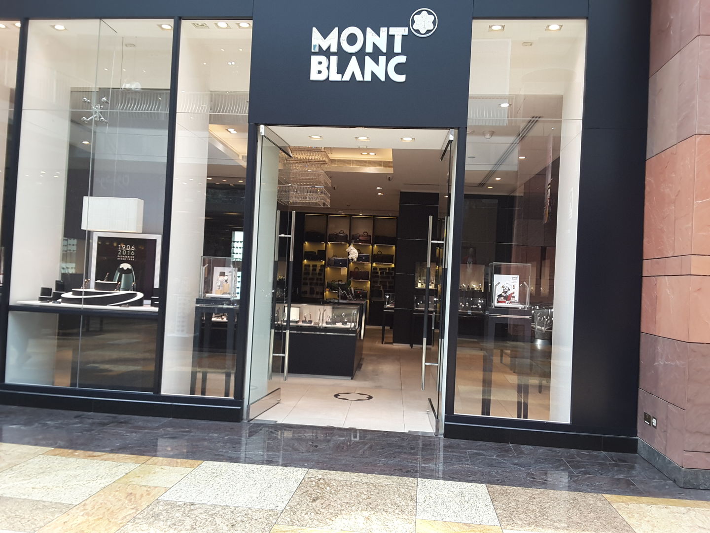 HiDubai-business-mont-blanc-shopping-watches-eyewear-dubai-festival-city-al-kheeran-1-dubai-2
