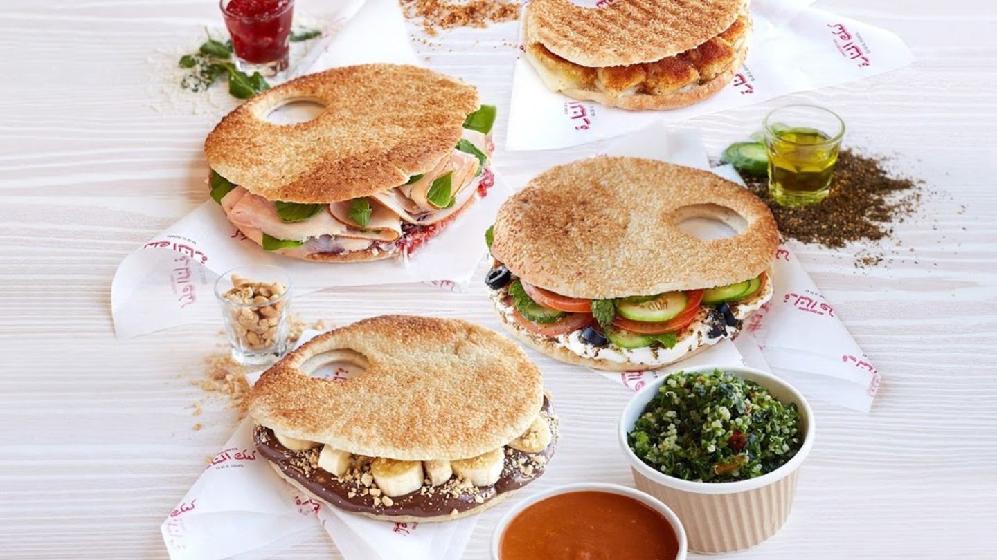 HiDubai-business-kaak-al-manara-food-beverage-restaurants-bars-dubai-internet-city-al-sufouh-2-dubai