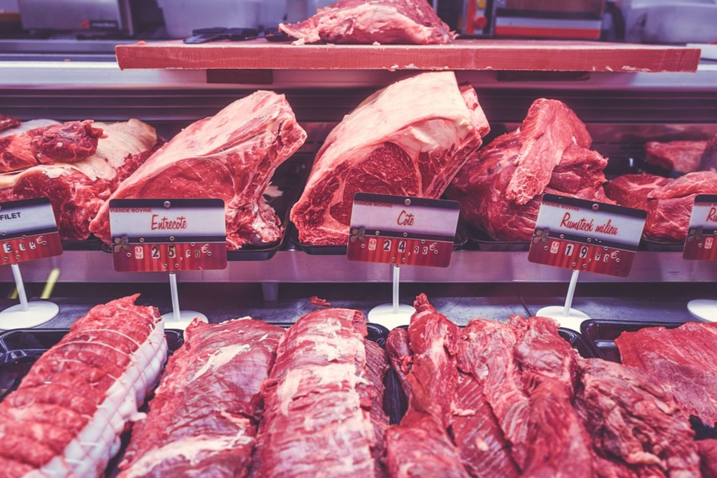 HiDubai-business-al-rifaa-meat-poultry-sales-shopping-supermarkets-hypermarkets-grocery-stores-al-fahidi-al-souq-al-kabeer-dubai